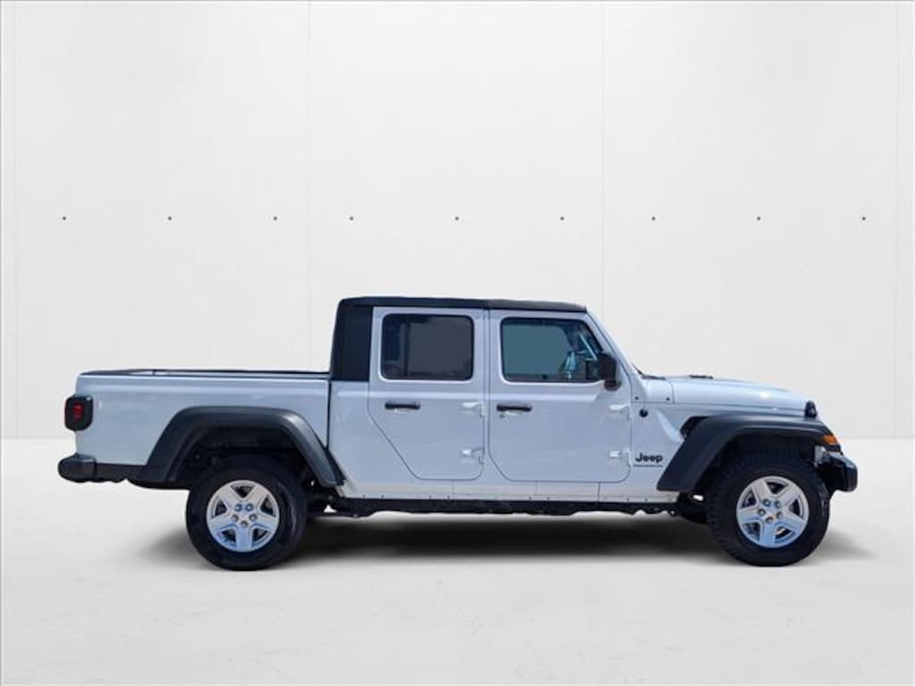 Used 2023 Jeep Gladiator Sport S Truck Crew Cab