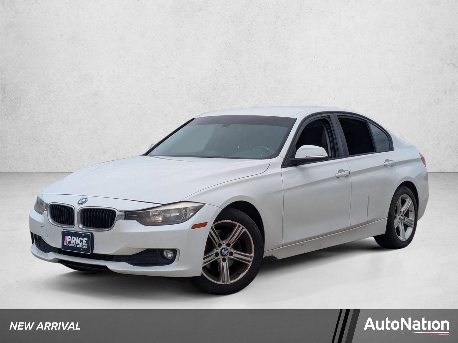 2015 BMW 3 Series 320i Sedan's photo