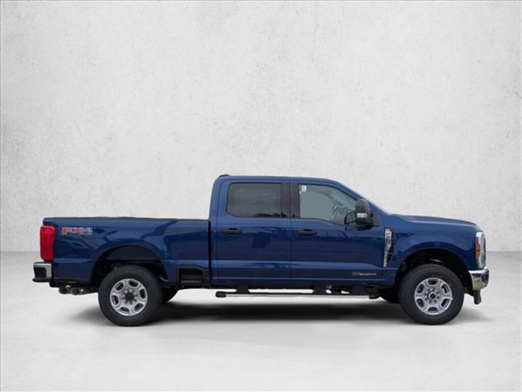 New 2026 Ford F-250 XLT Truck Crew Cab