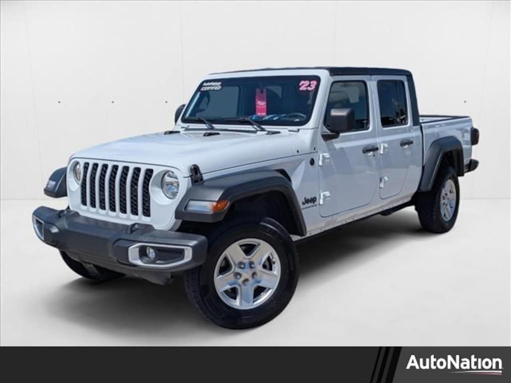 Used 2023 Jeep Gladiator Sport S Truck Crew Cab
