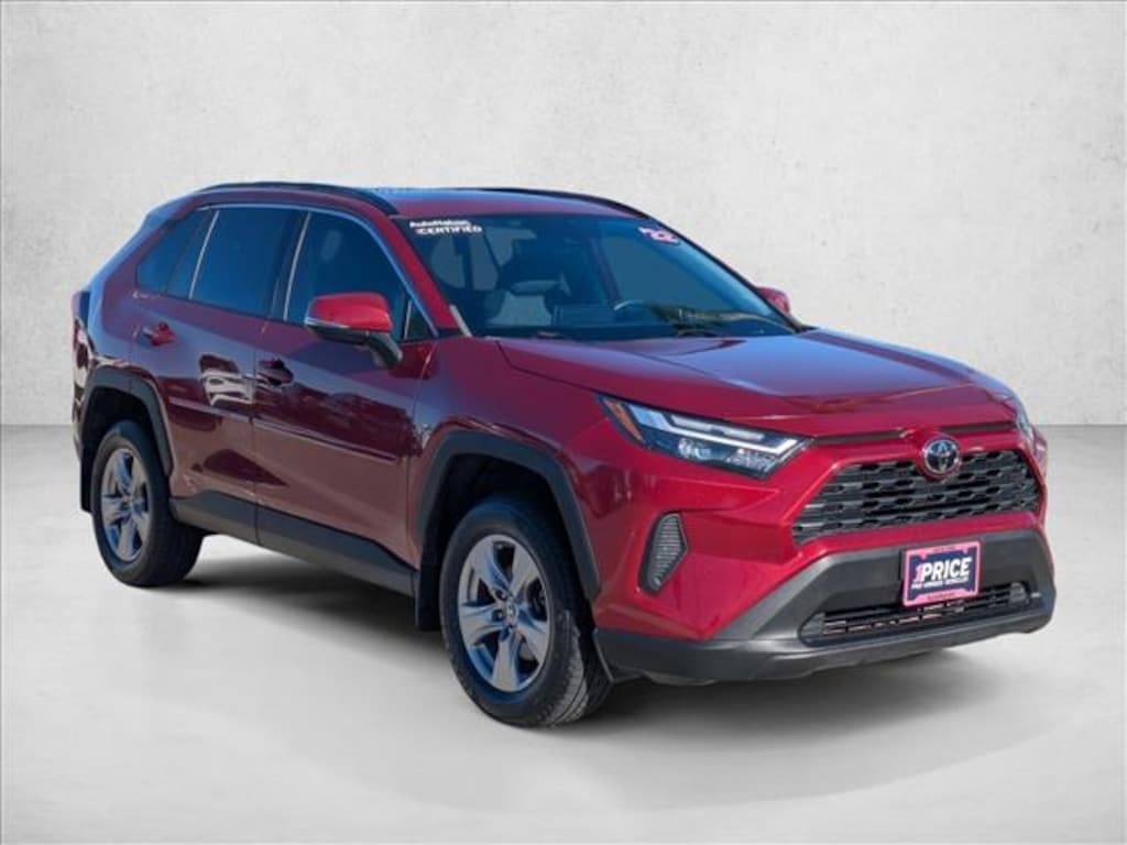Used 2022 Toyota RAV4 XLE SUV
