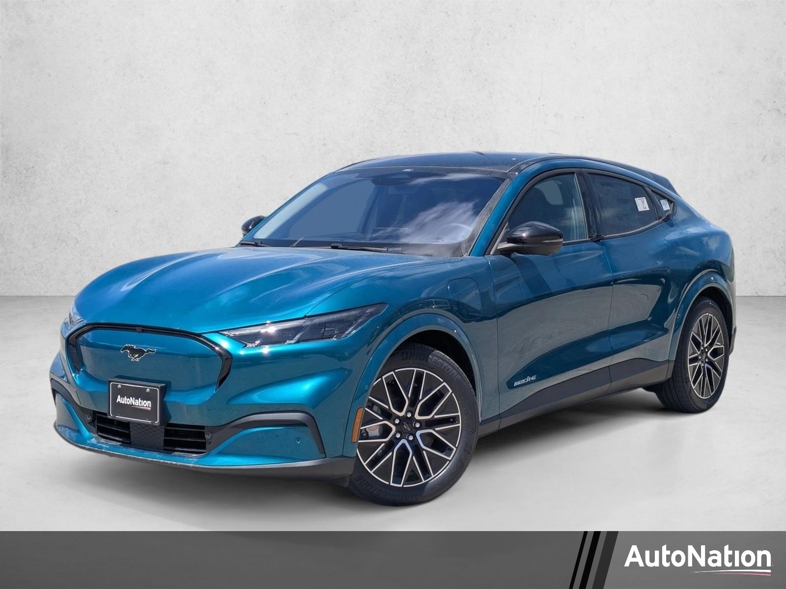 2026 Ford Mustang-Mach-e Premium's photo