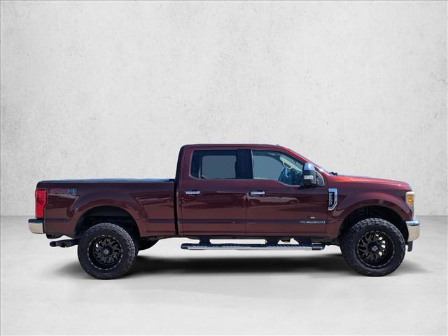 2017 Ford F-250 XLT photo 2