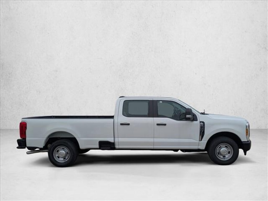 New 2025 Ford F-250 XL Truck Crew Cab