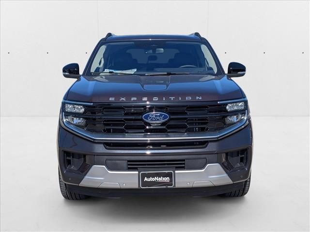 2025 Ford Expedition Platinum photo 2