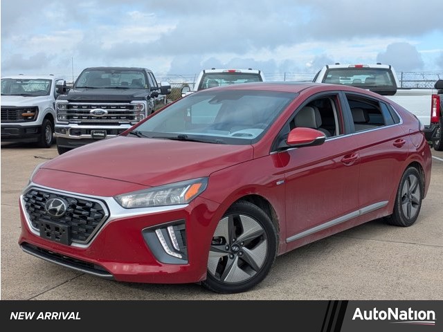 2020 Hyundai IONIQ SEL's photo