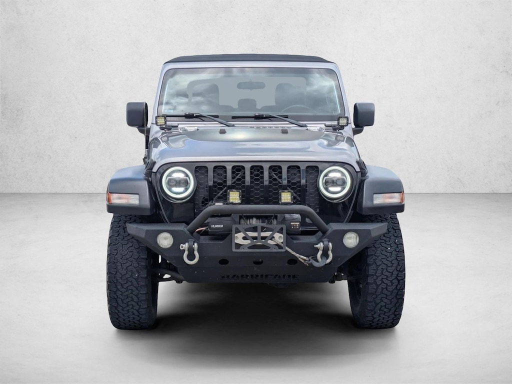 Used 2020 Jeep Gladiator Sport S Truck Crew Cab
