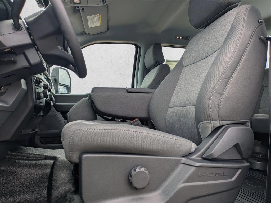 New 2026 Ford F-350 XL Truck Crew Cab
