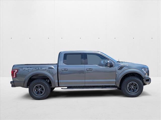 2018 Ford F-150 Raptor photo 2