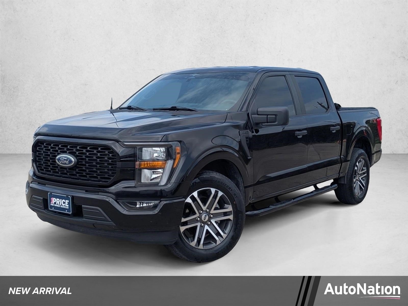2023 Ford F-150 XL SuperCrew 5-1/2 Box's photo