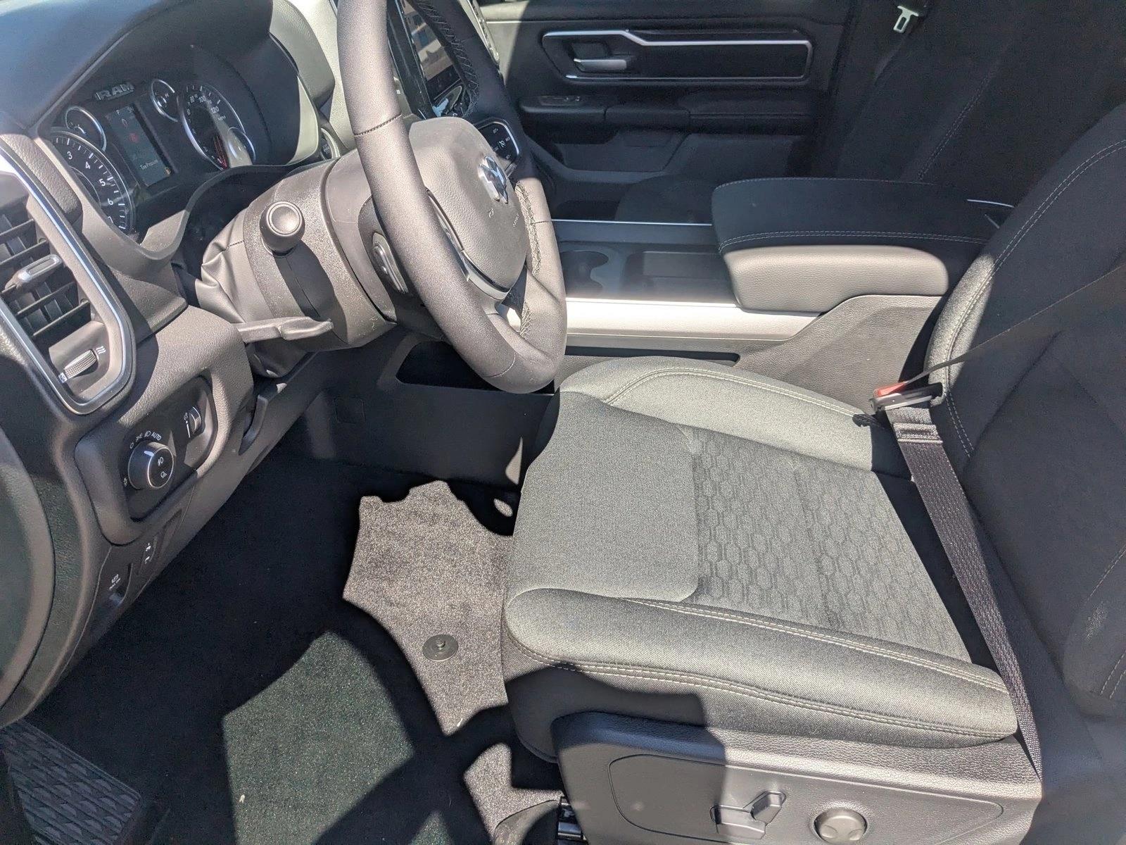 2026 Ram 1500 Big Horn photo 3