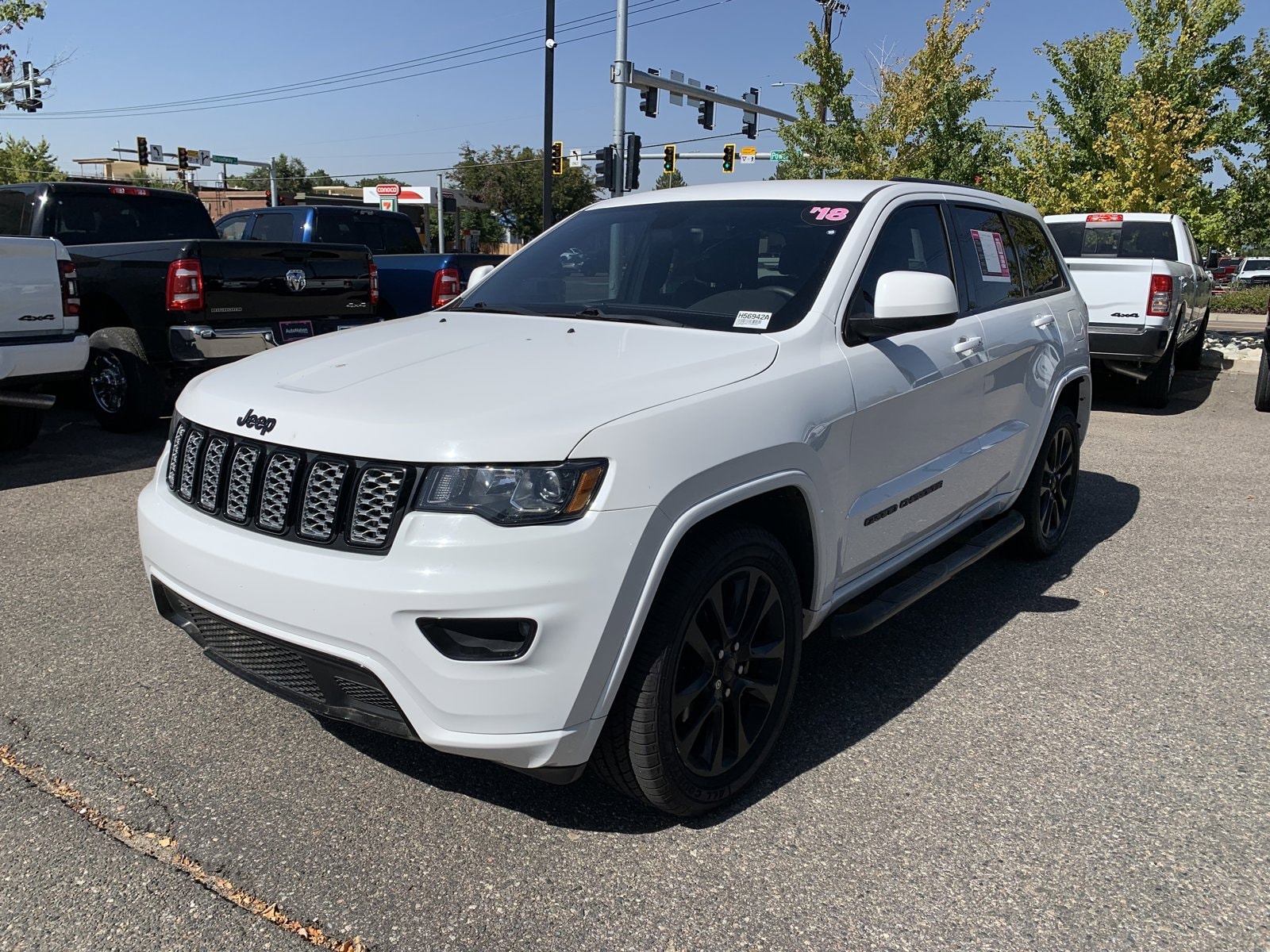 Used 2018 Jeep Grand Cherokee Altitude with VIN 1C4RJFAG8JC268300 for sale in Littleton, CO