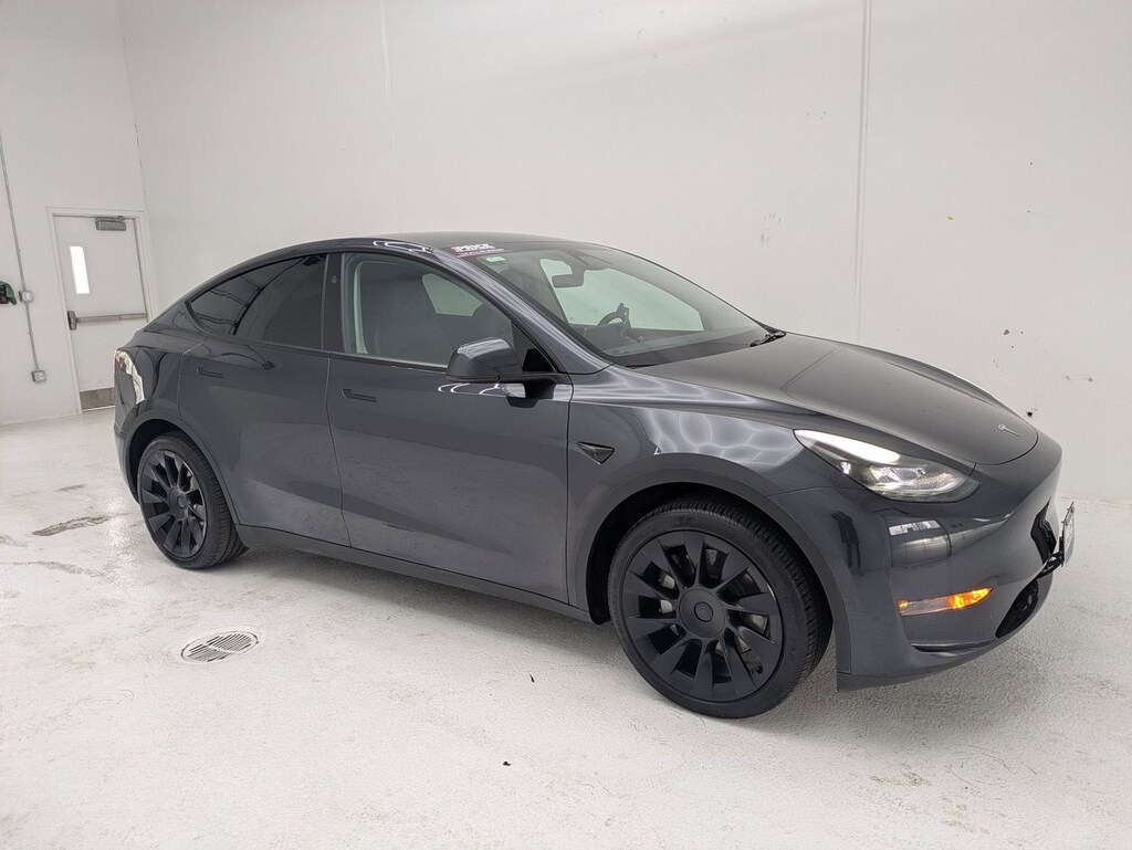 Used 2024 Tesla Model Y Long Range Sport Utility