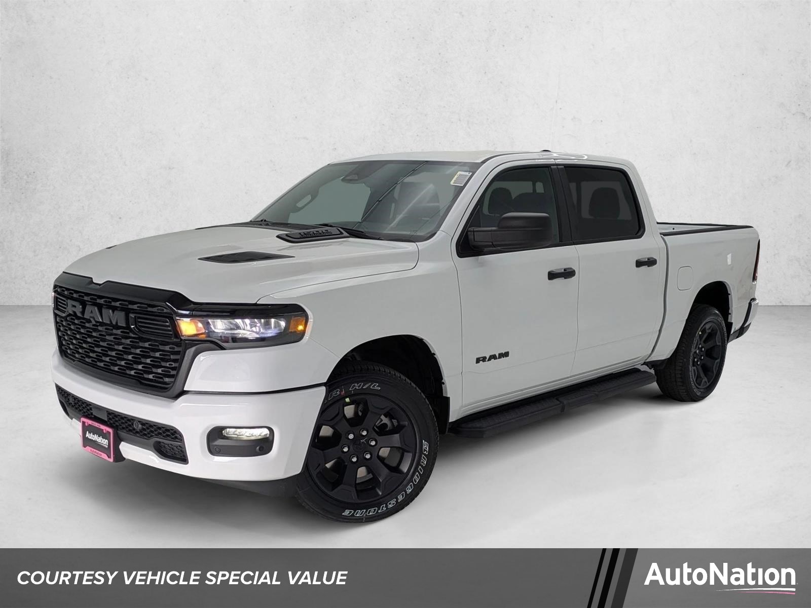2026 RAM 1500 Express 4x4 Crew Cab 5'7's photo