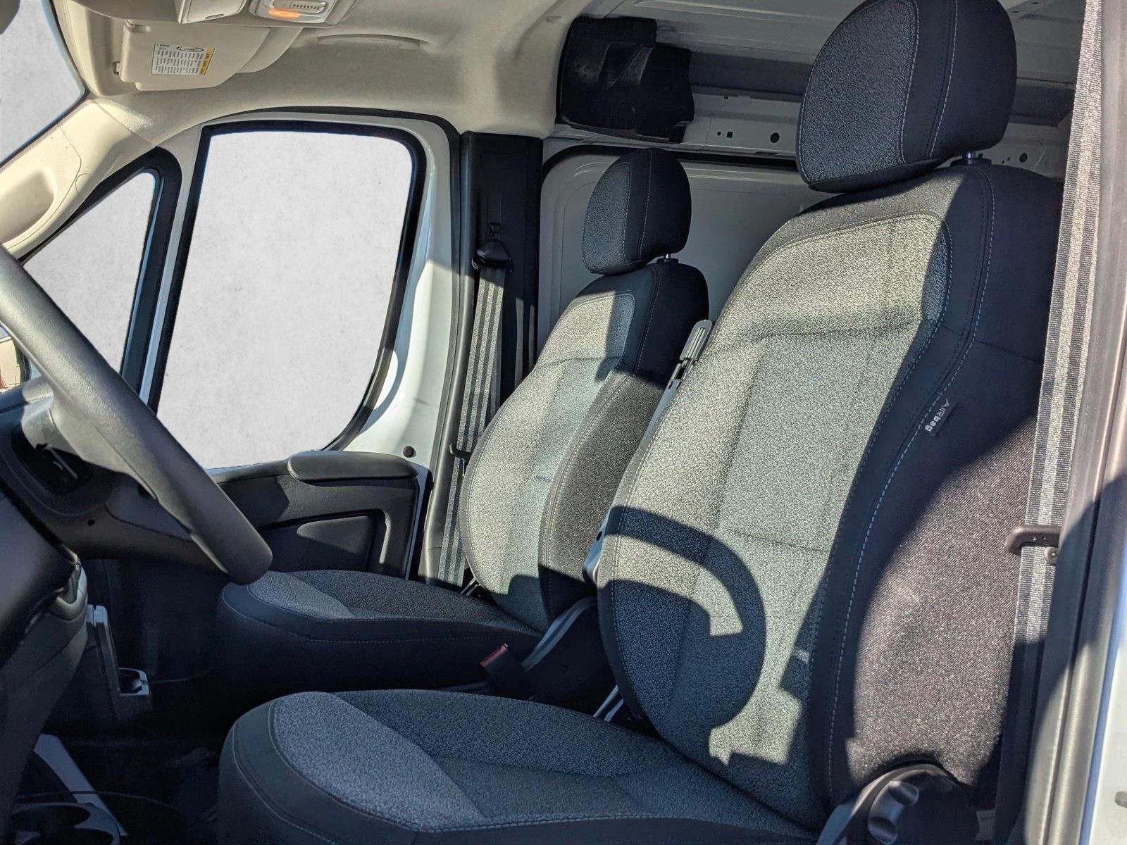 2026 Ram ProMaster 1500 Tradesman Cargo Van photo 4