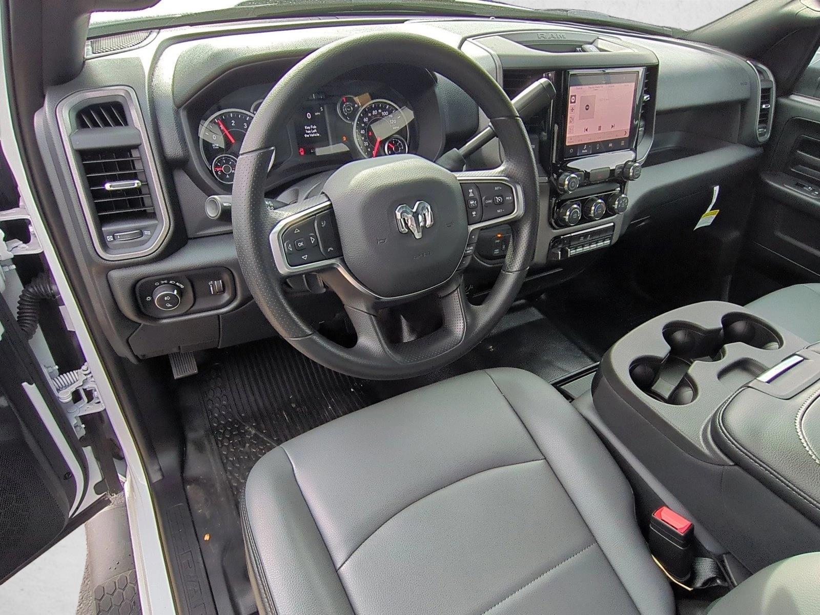 2026 Ram 3500 Tradesman photo 3