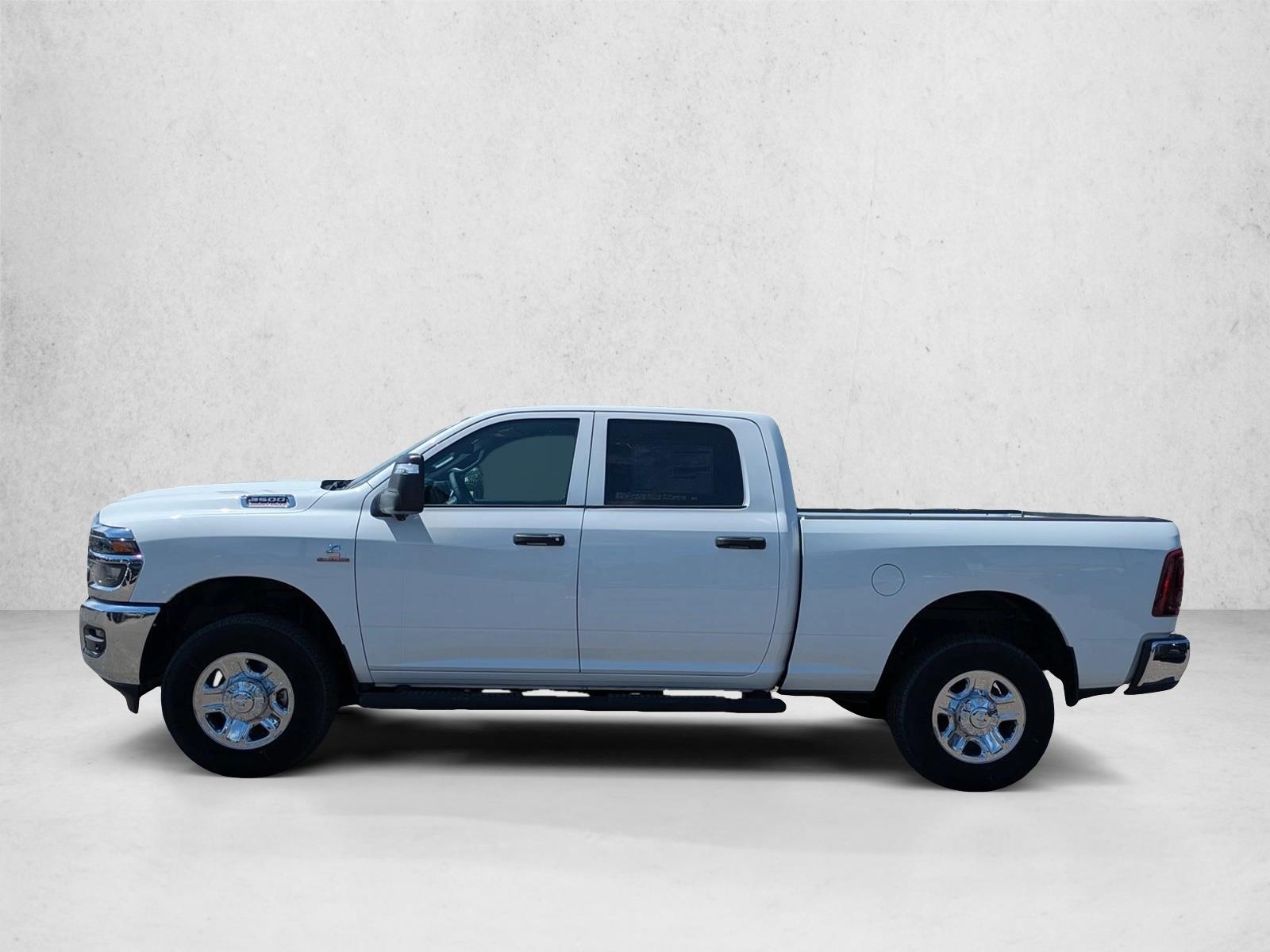 2025 RAM 3500 Tradesman - Photo 9