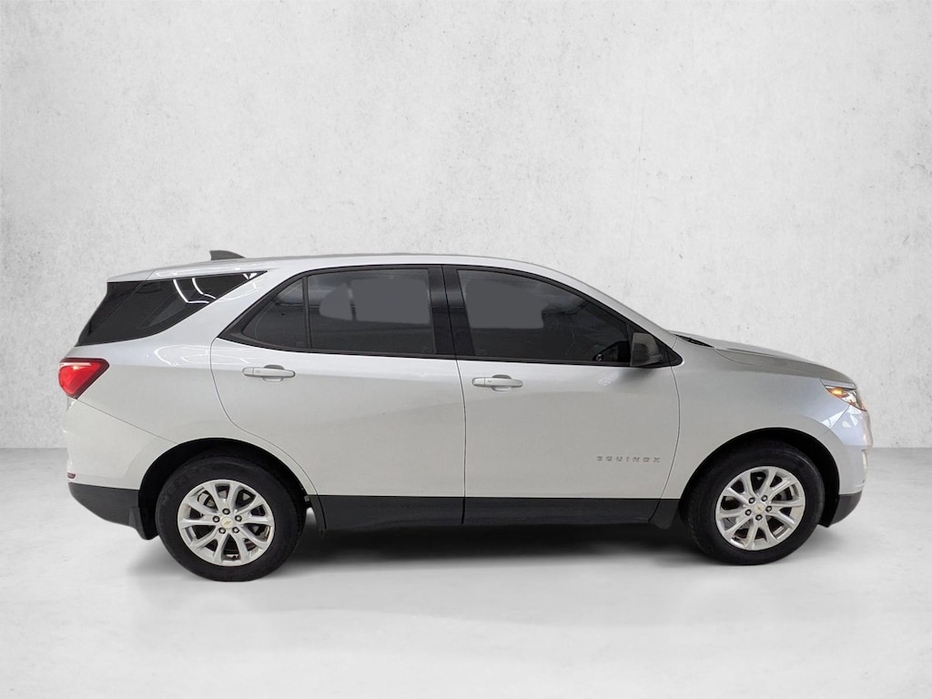 Used 2018 Chevrolet Equinox LS Sport Utility