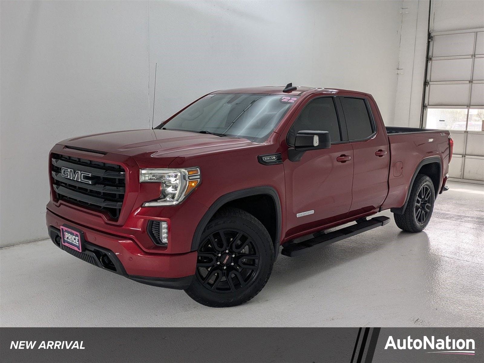2022 GMC Sierra 4WD Double Cab Standard Box Elevation's photo
