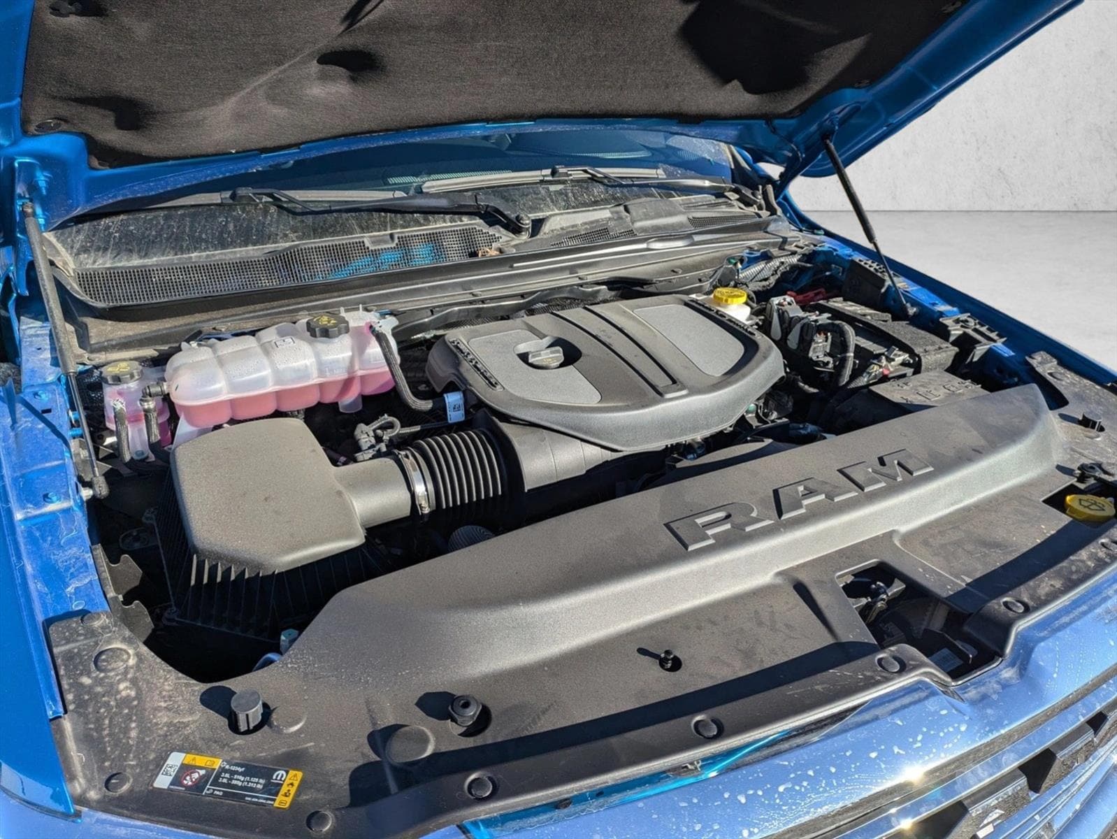 2025 RAM 1500 Laramie - Photo 17