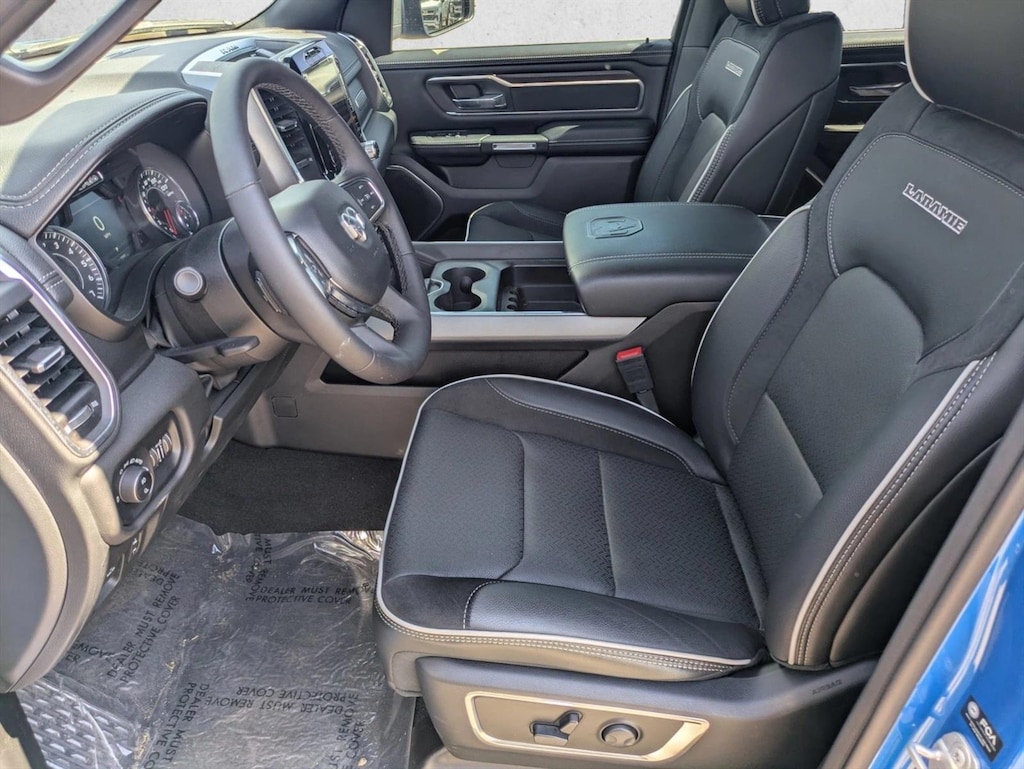 New 2025 Ram 1500 Laramie Truck Crew Cab