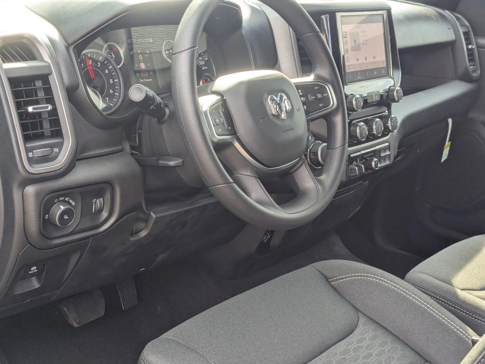 2026 Ram 1500 Tradesman photo 3