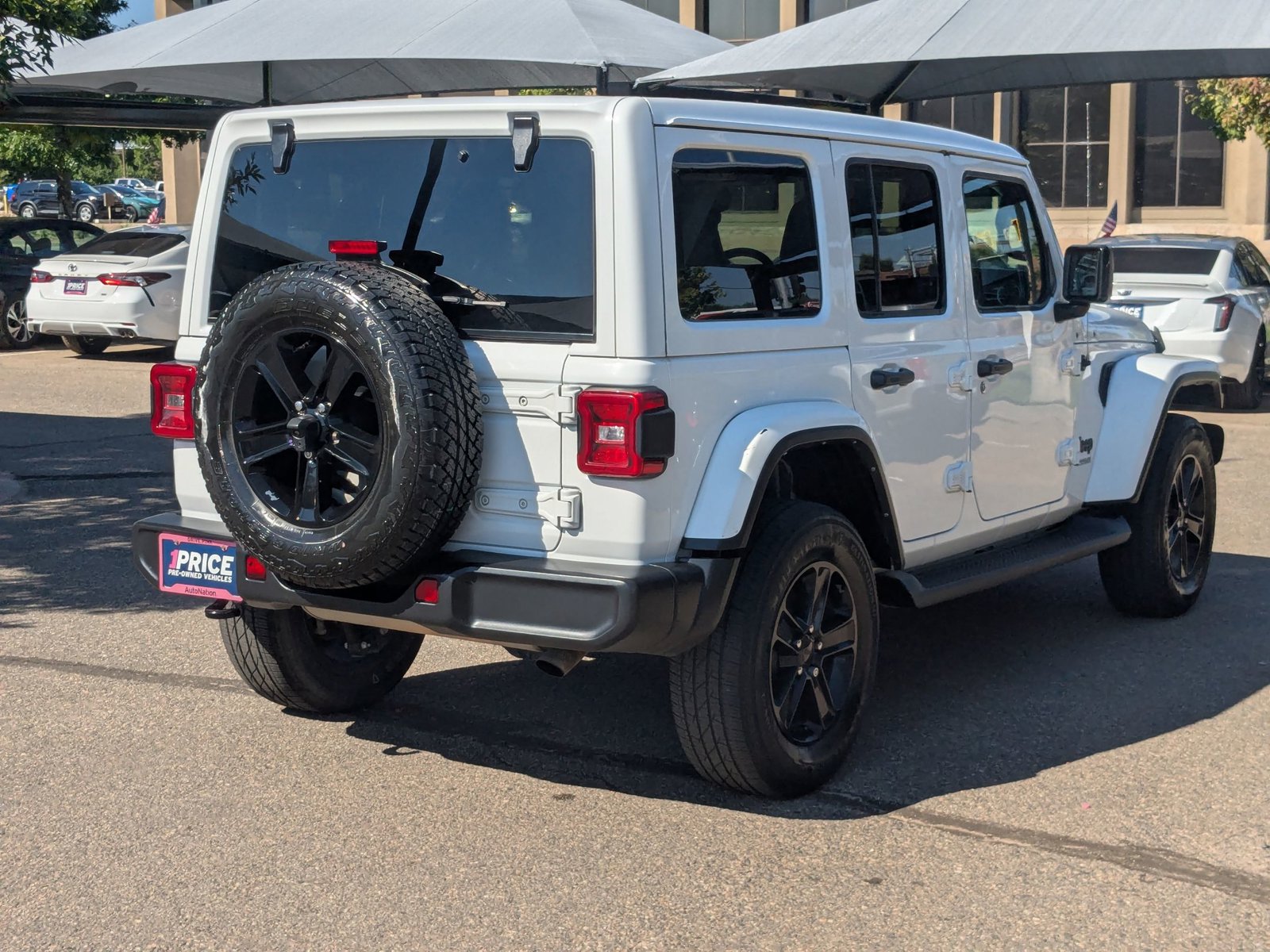 2022 Jeep Wrangler Unlimited Sahara Altitude photo 2