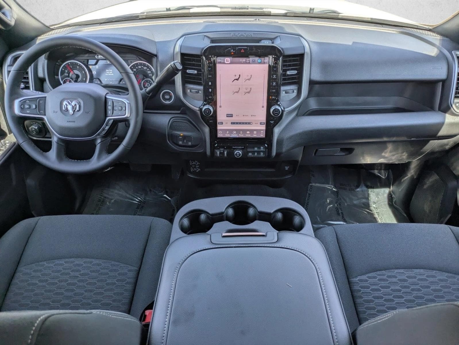2025 RAM 3500 Tradesman - Photo 14
