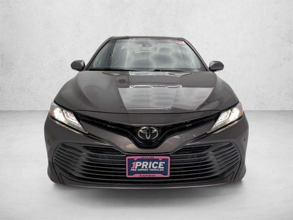 Used 2018 Toyota Camry XLE 4dr Car