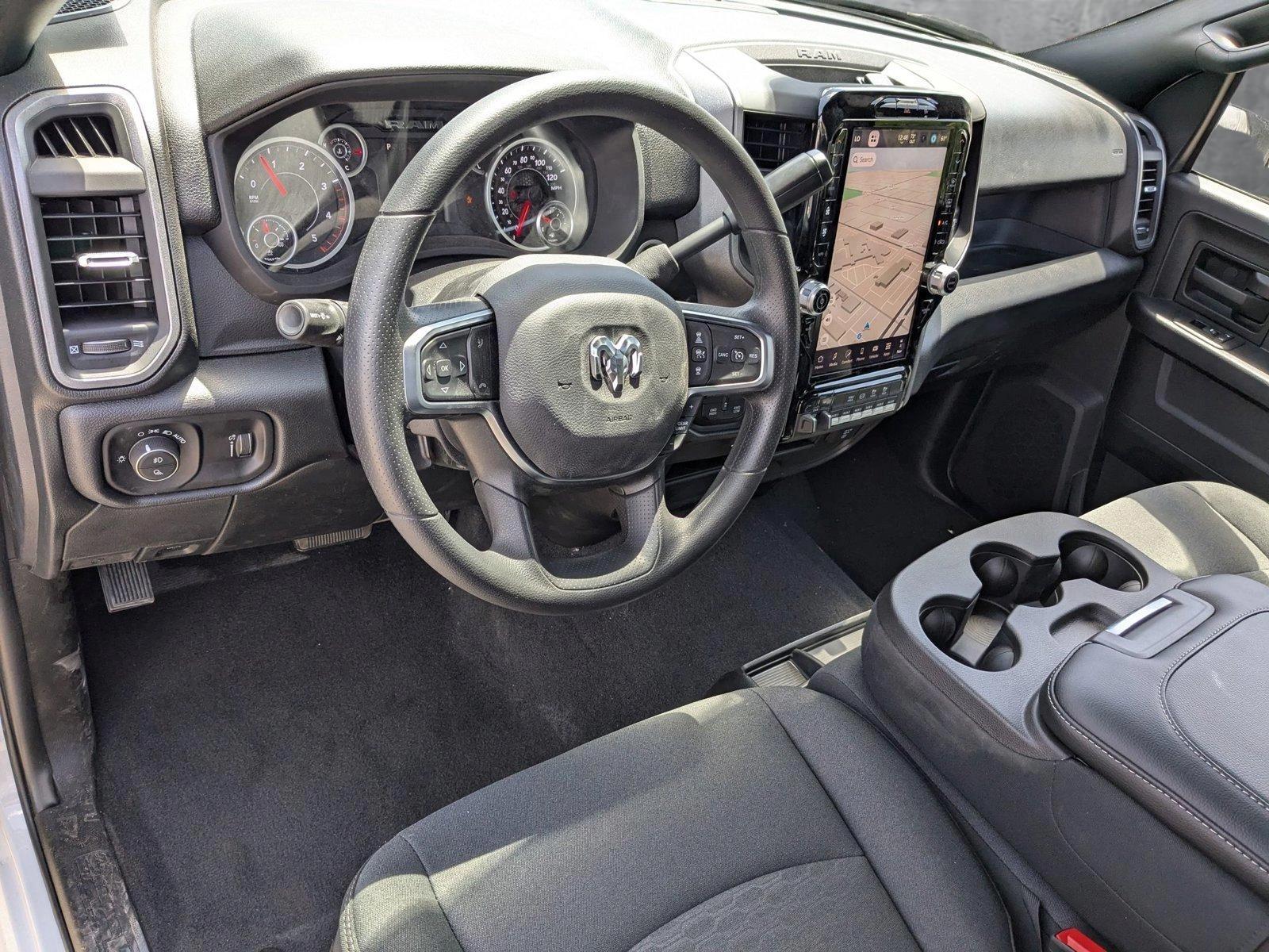 2025 Ram 2500 Tradesman photo 3