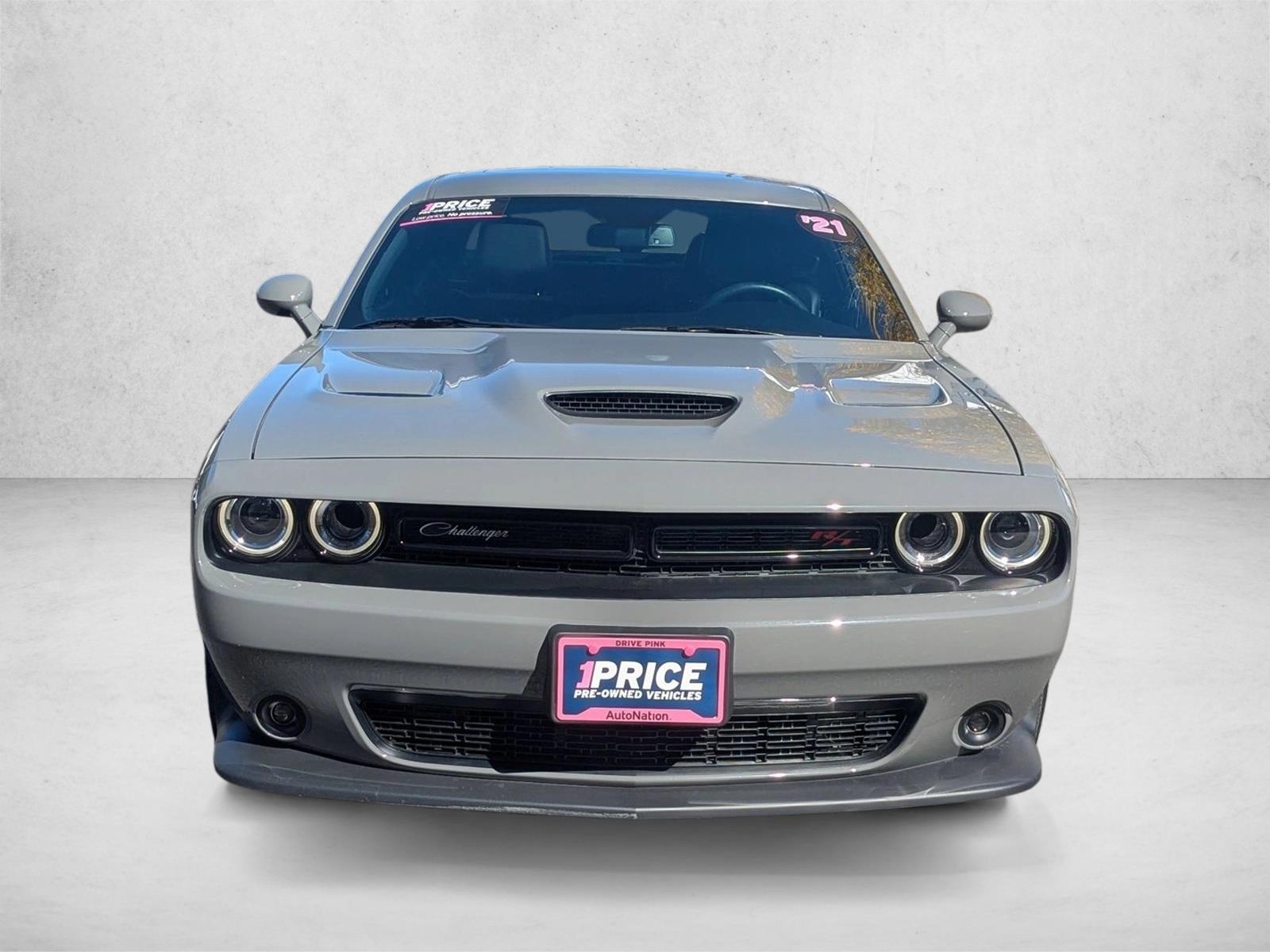 2023 Dodge Challenger R/T Scat Pack photo 2