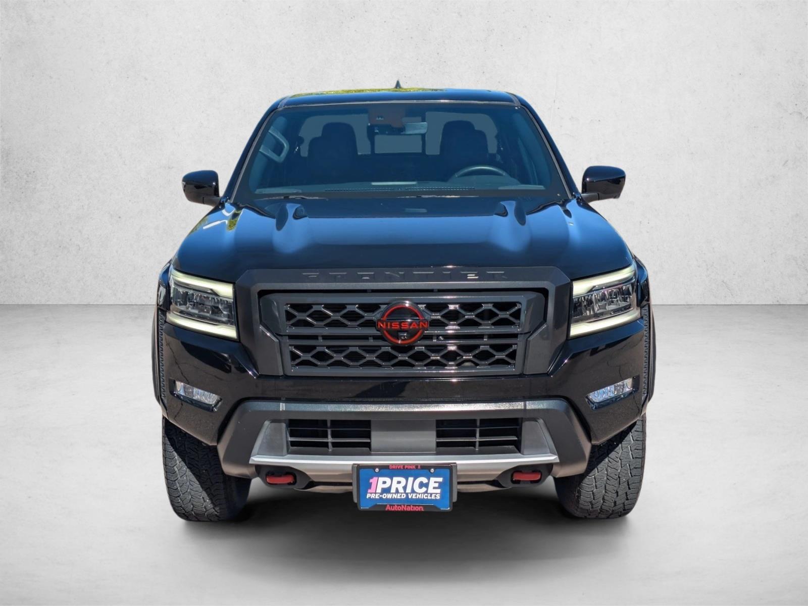 2023 Nissan Frontier PRO-4X Crew Cab photo 2