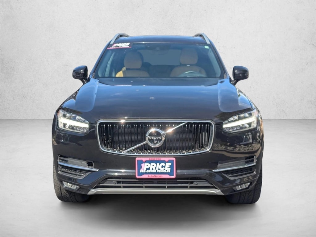 Used 2018 Volvo XC90 Momentum Sport Utility