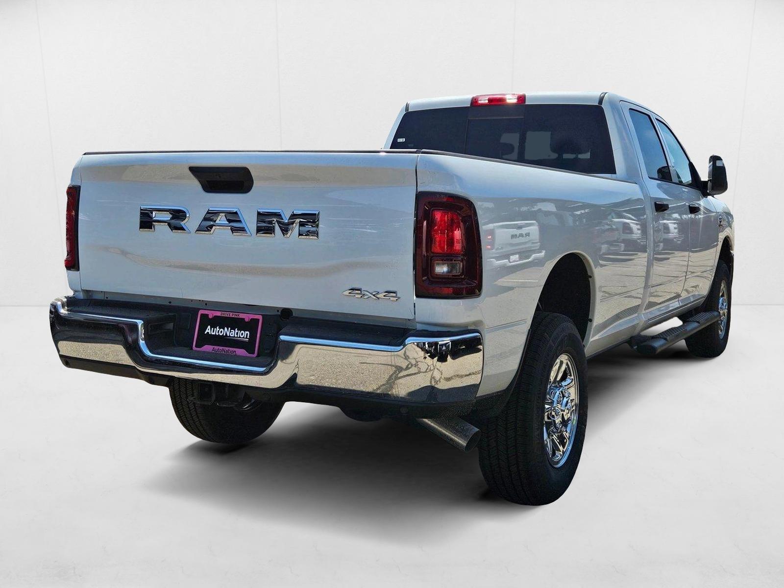 2025 Ram 2500 Tradesman photo 2
