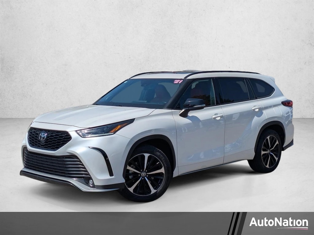 Used 2021 Toyota Highlander XSE Sport Utility