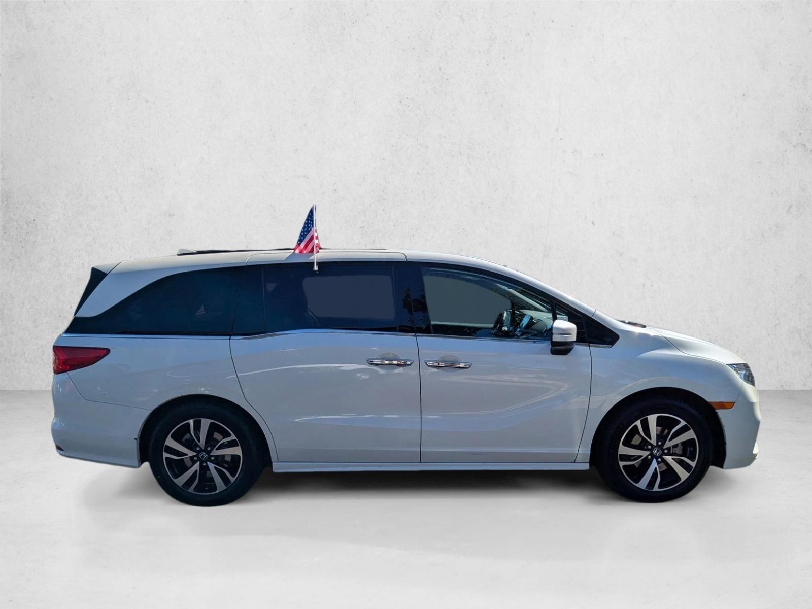 2018 Honda Odyssey Elite photo 4
