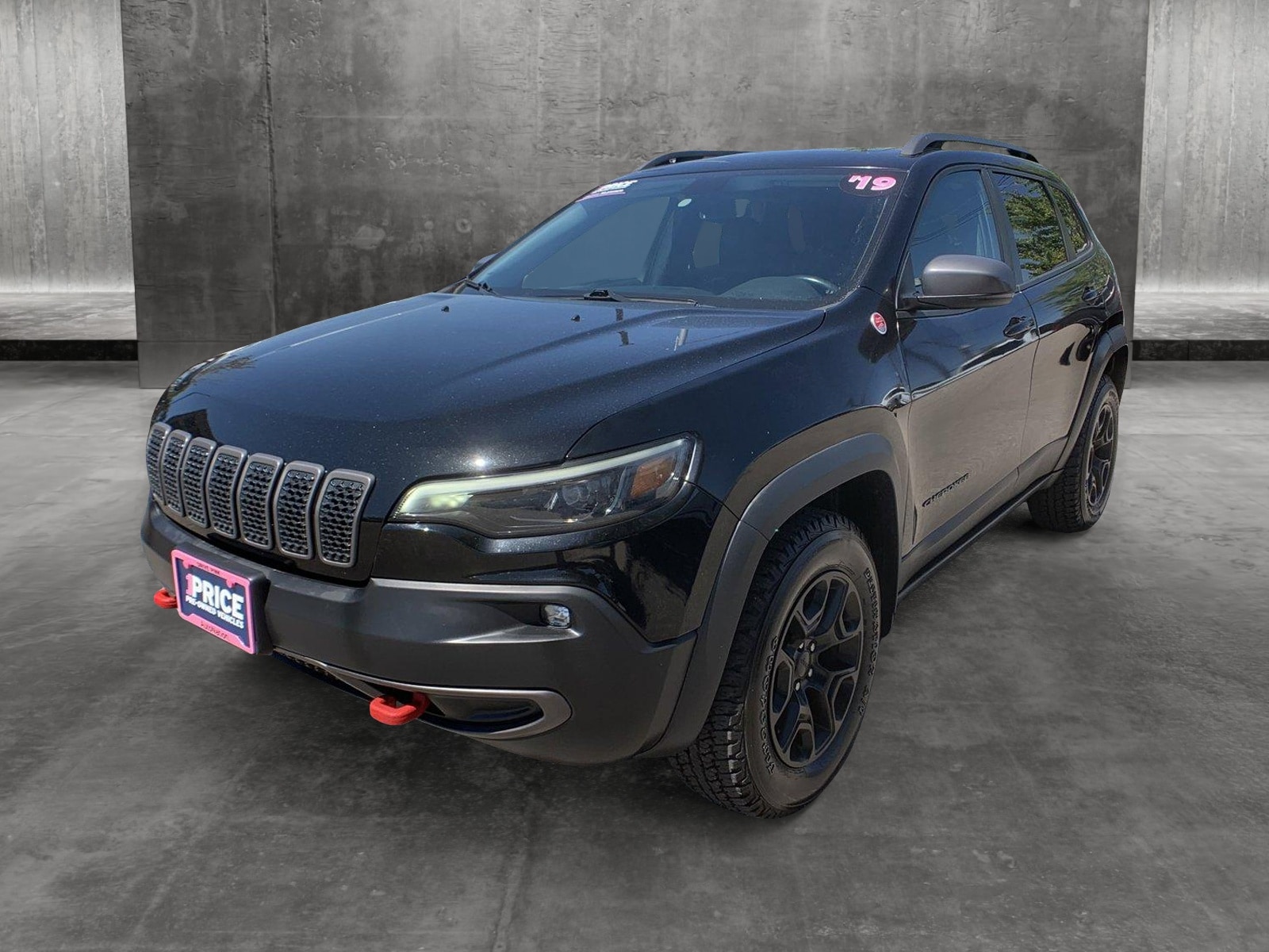 Used 2019 Jeep Cherokee Trailhawk Elite with VIN 1C4PJMBNXKD307151 for sale in Littleton, CO