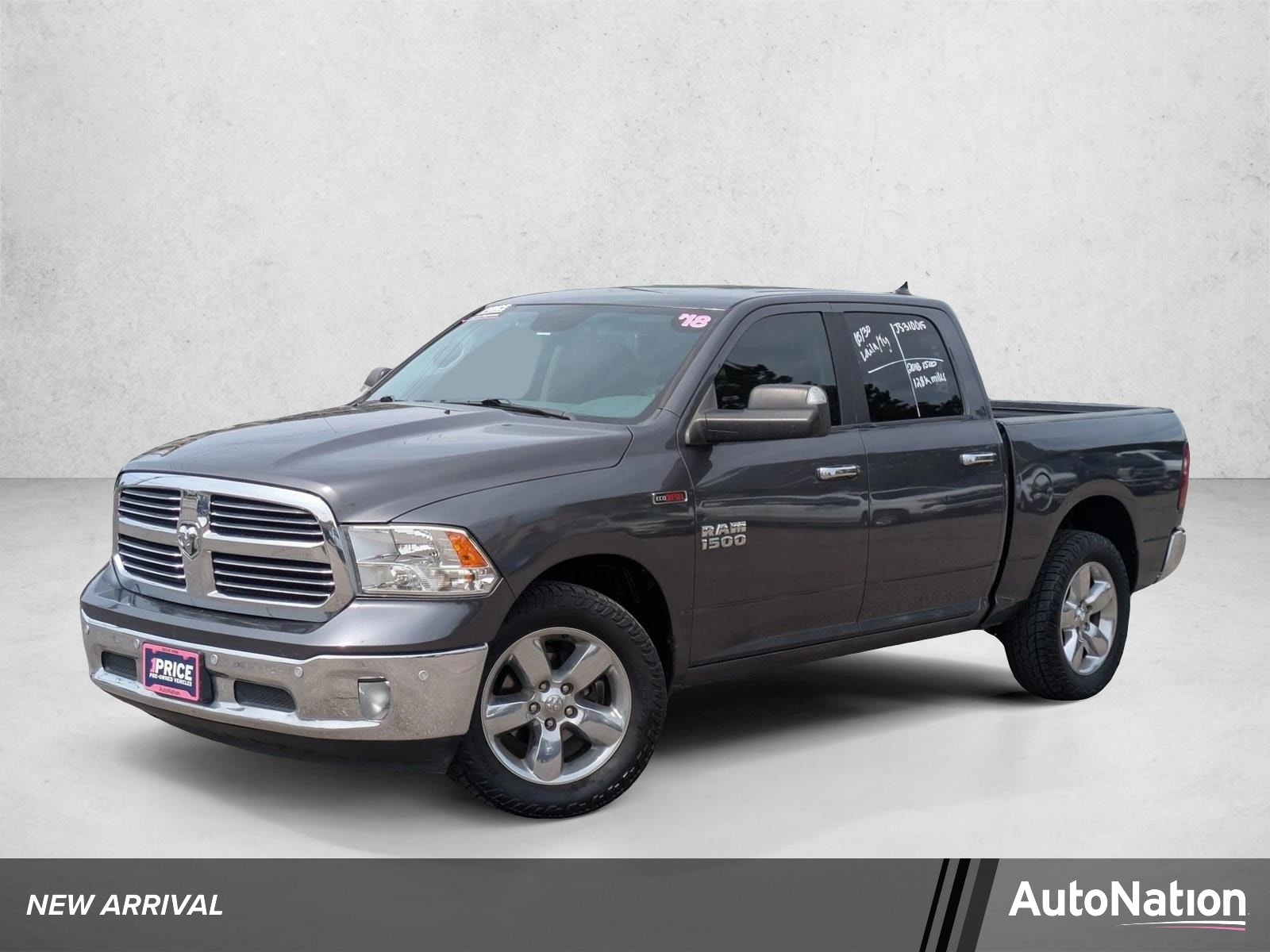 2018 RAM 1500 Big Horn 4x4 Crew Cab 5'7's photo