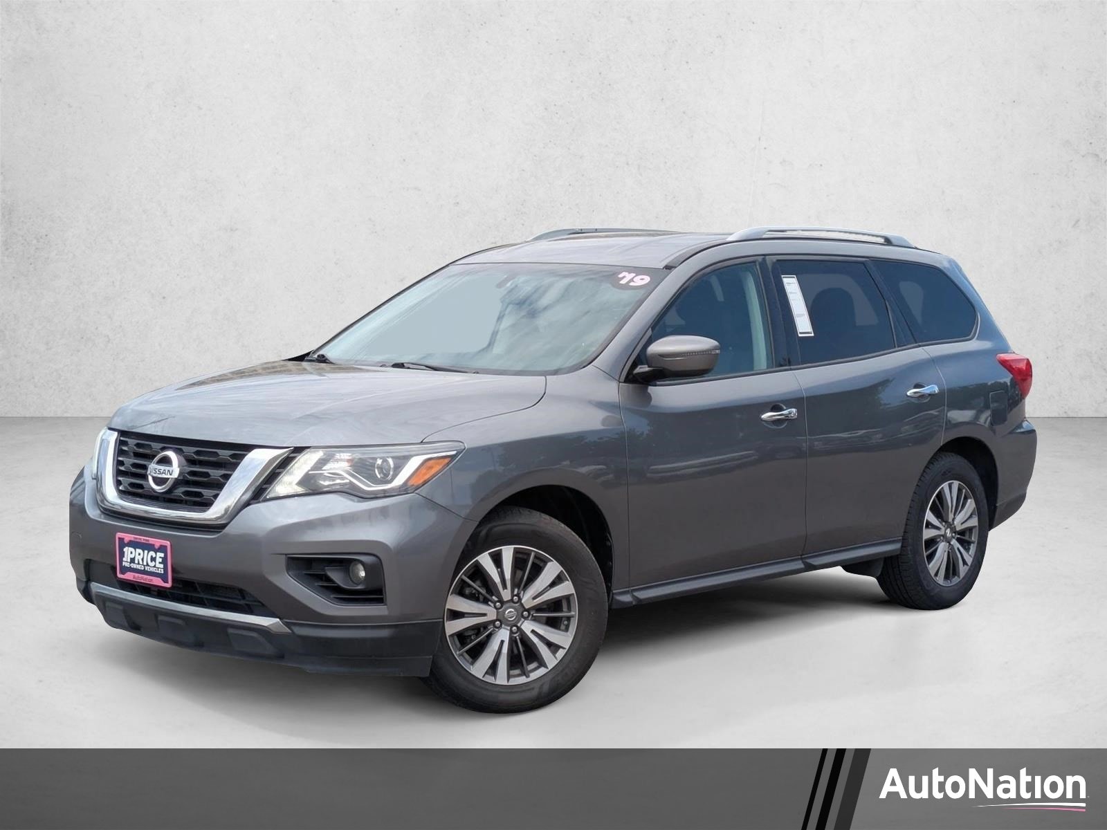 2019 Nissan Pathfinder SV 4WD's photo