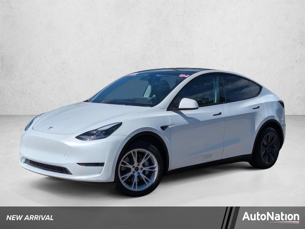 Used 2024 Tesla Model Y Long Range Sport Utility