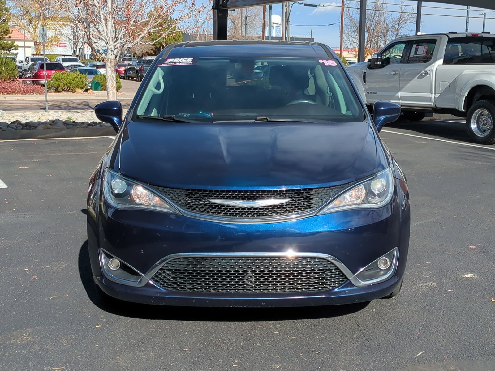 2018 Chrysler Pacifica Touring Plus photo 2