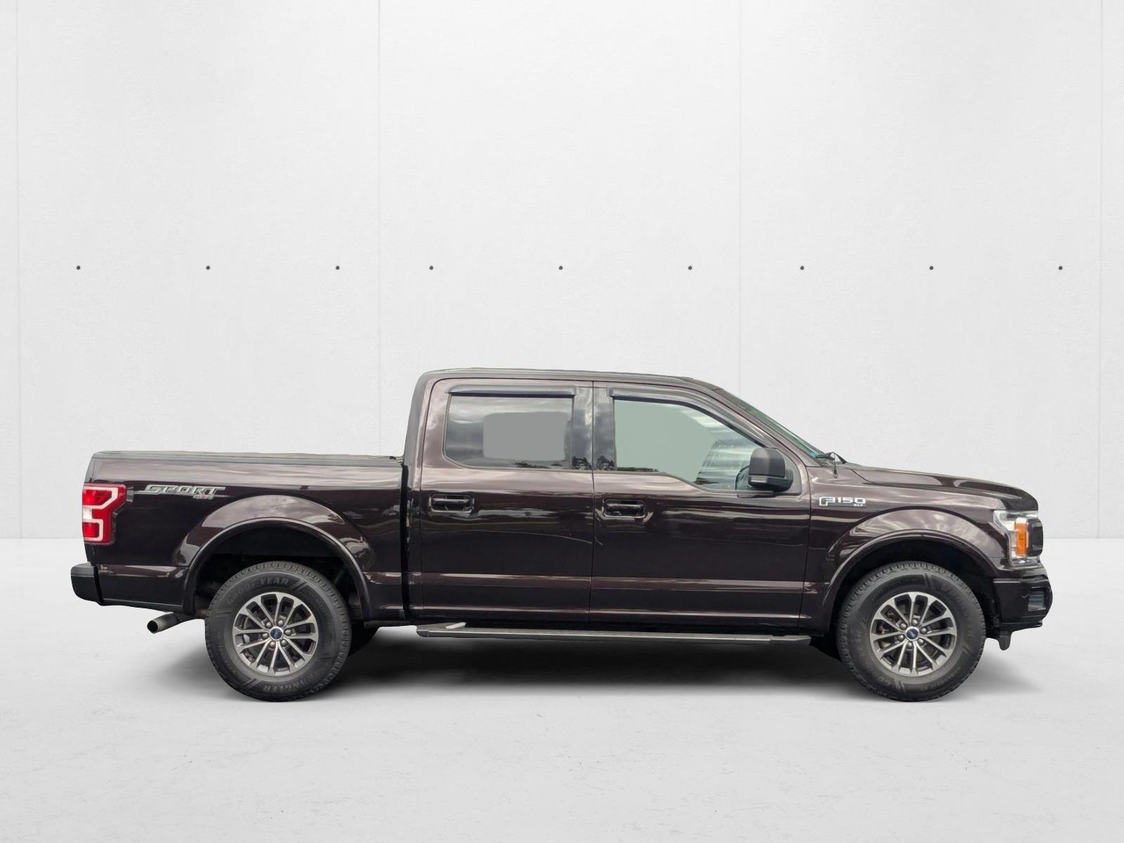 2018 Ford F-150 XLT photo 4