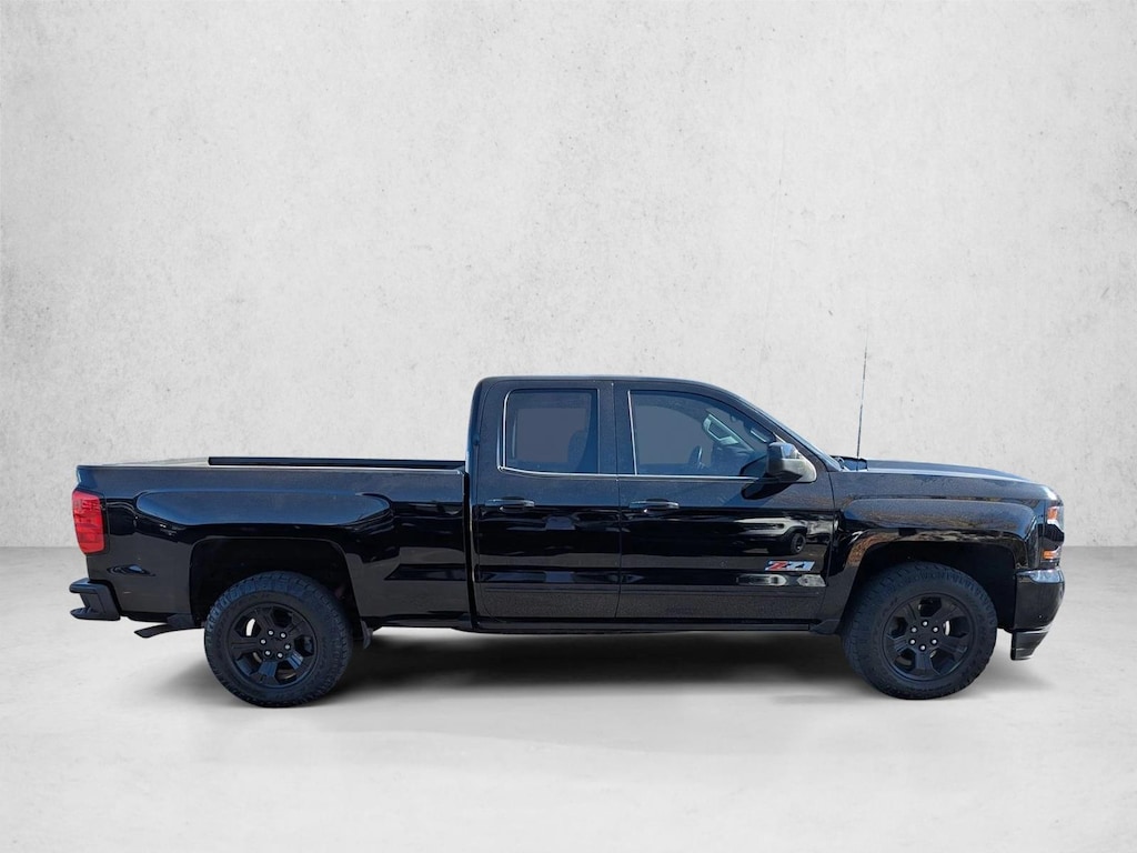 Used 2018 Chevrolet Silverado 1500 LT Extended Cab Pickup