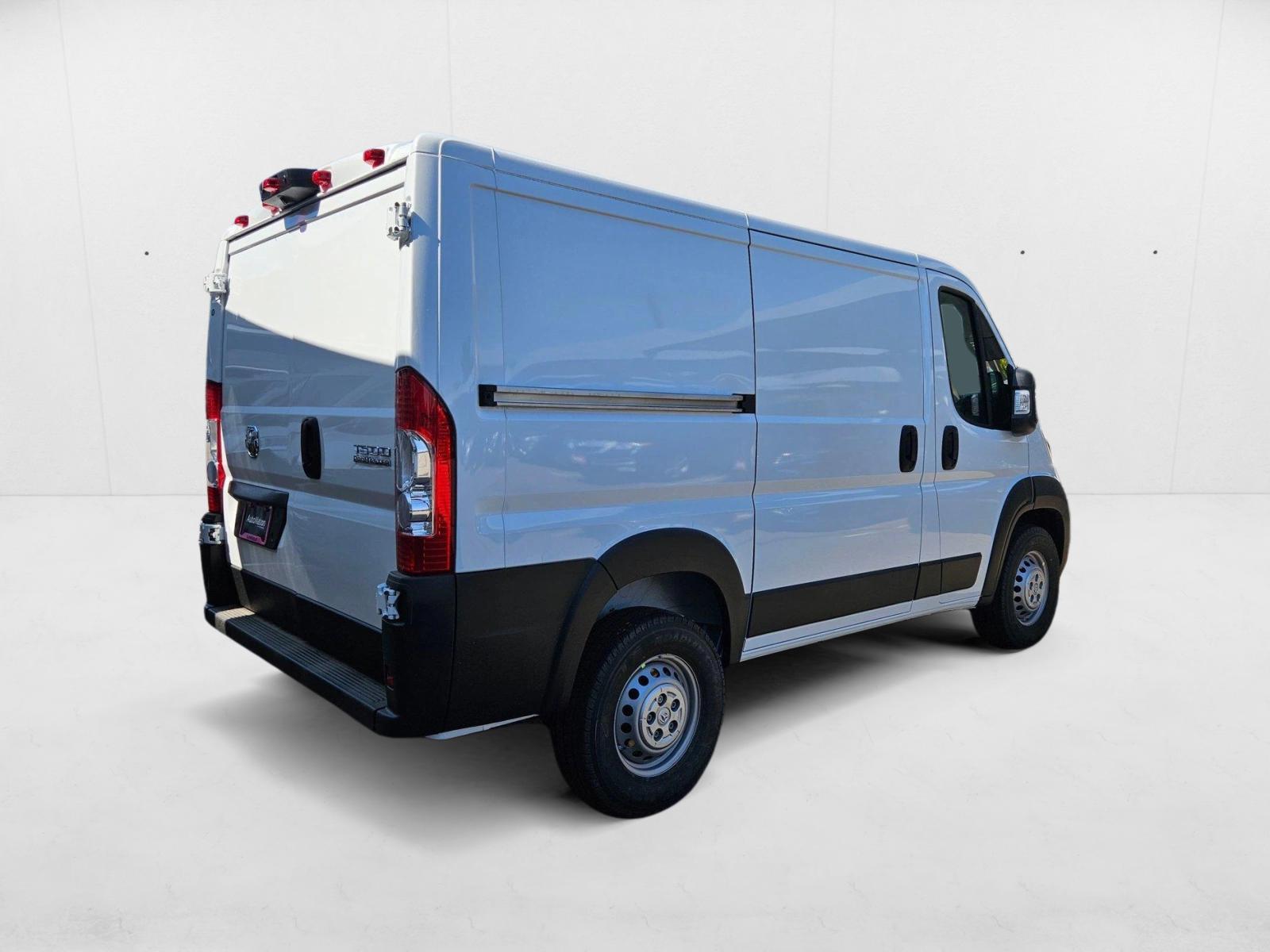 2025 Ram ProMaster 1500 Tradesman Cargo Van photo 2