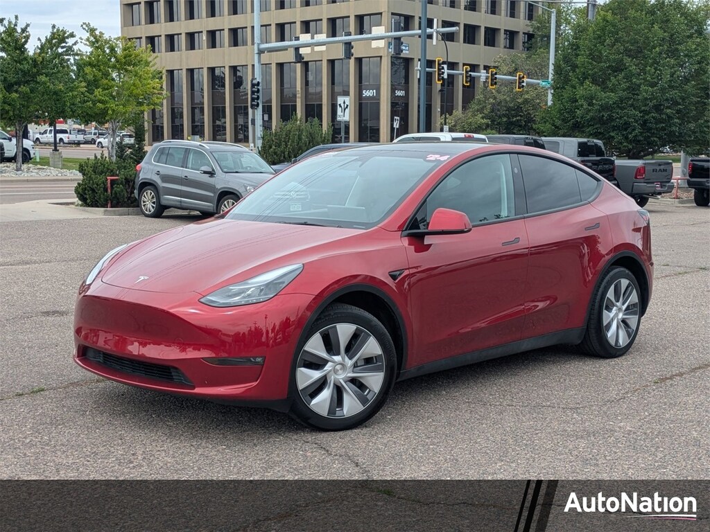 Used 2024 Tesla Model Y Long Range Sport Utility