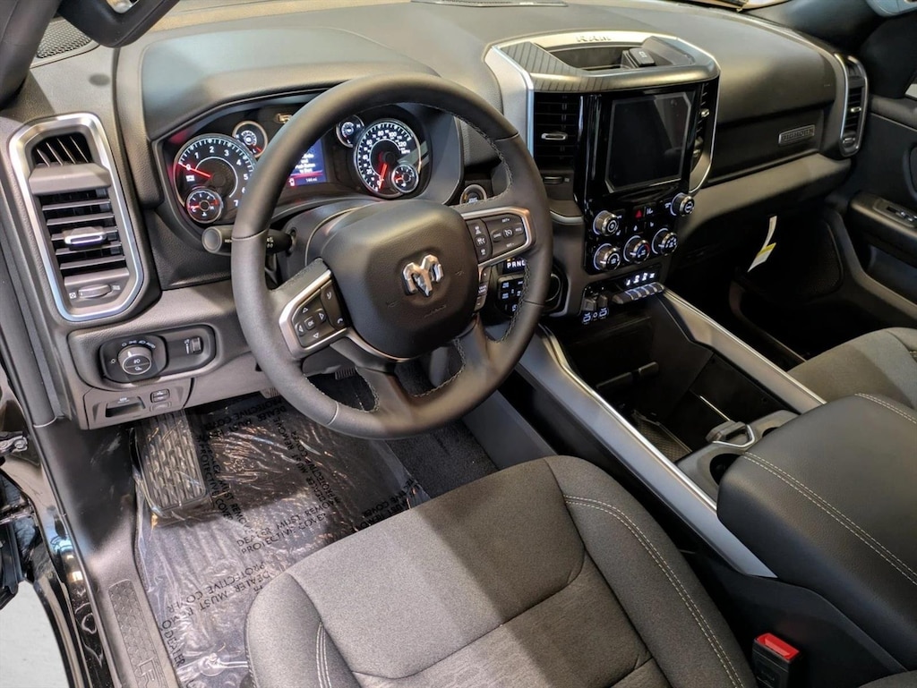 New 2025 Ram 1500 Big Horn Truck Crew Cab