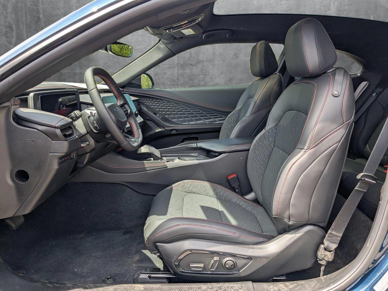 2025 Dodge Charger R/T photo 4