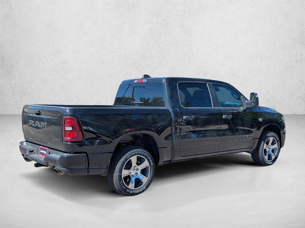 New 2026 Ram 1500 Express Pickup