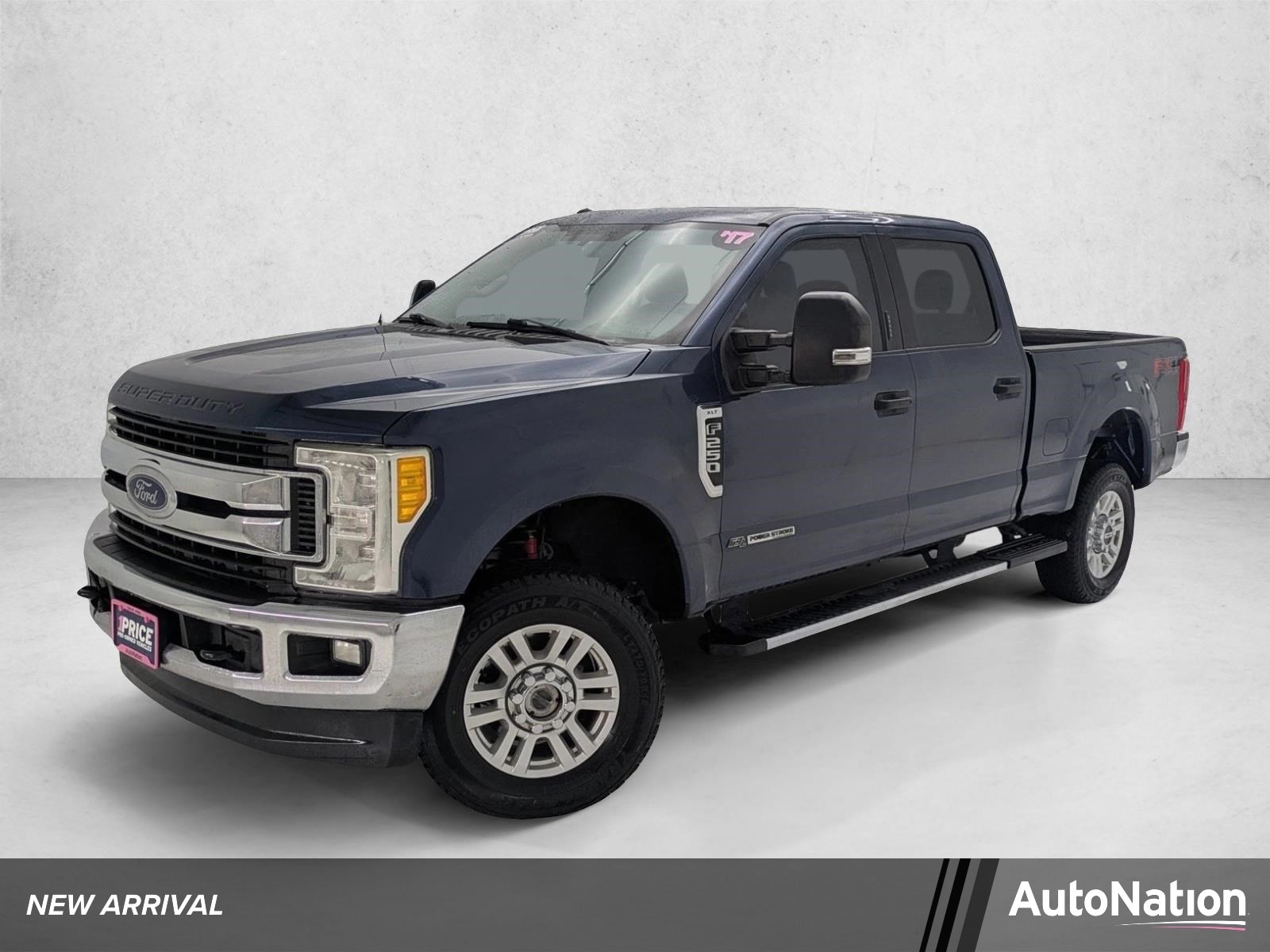 2017 Ford F-250 XLT 4x4 Crew Cab 8' Box's photo