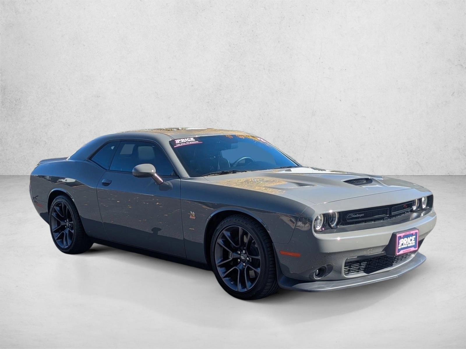 2023 Dodge Challenger R/T Scat Pack photo 3